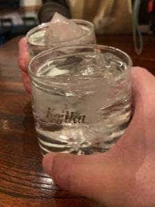 貴バル