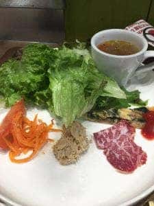 お肉とワイン カドデ