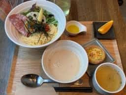 ひらりきらり