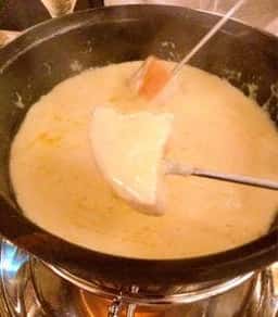 チーズ料理専門店 Cheese Holic Bar