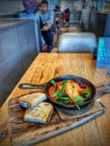H.Q CAFE 成城店