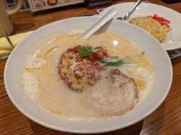 ヌードルレストラン ライオン