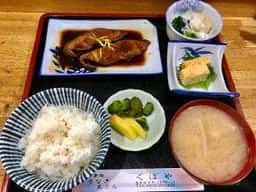 くぼや