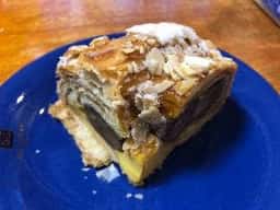 ケーニヒス クローネ 本店