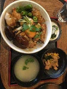 炭火焼鳥とり平