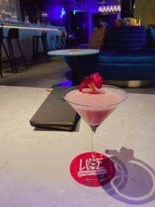 W XYZ Bar