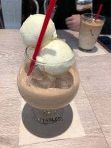 TABLES KITCHEN