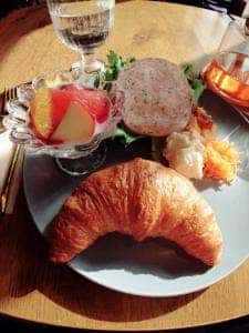 カフェ アジャーラー 岐南店