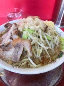 麺でる