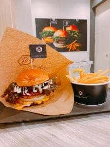 淡路島バーガー コミュニティーフードホール大阪日本橋店