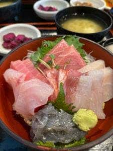 鮨処 魚音