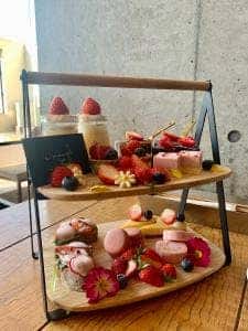 patisserie cafe enough