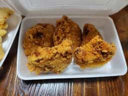 からあげ専門店一幸屋 炭火焼きグリルとハンバーグスミ’sキッチン