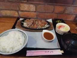 亀屋食堂