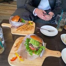 バーガーステーションCampus