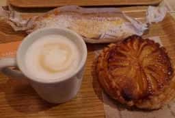 BOULANGERIE LA SAISON 本店