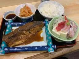 大衆割烹まつや