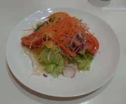 ダイニングカフェ サラード