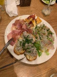 wine dining Luana