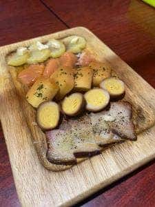 路地裏タパス イシオカ