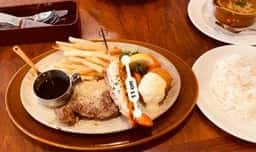 ロイヤルホスト 西川口店