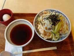 細切りうどん 天つるり コクーンシティ店