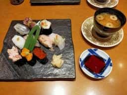 海天すし 金沢元町店