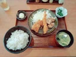 ごはん処かつ庵 八尾東久宝寺店