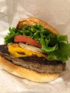 フレッシュネスバーガー 自由が丘店