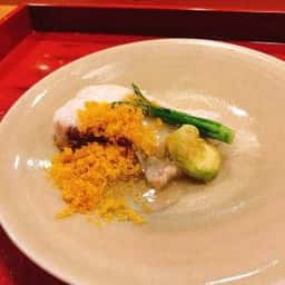日月房 旦
