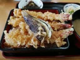 大津漁協直営市場食堂