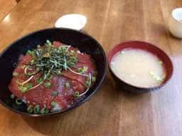 まぐろや