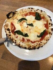 石窯pizza zutto