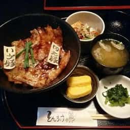 とんすけ