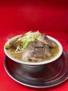 麺でる