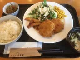 にじいろ食堂