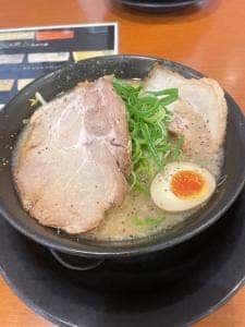 豚人なかまる 栗東店