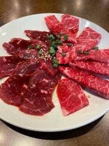 炭火焼肉 うっしっし