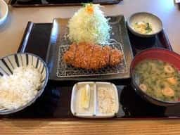 かつ哲中居店