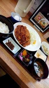 丼なもんや