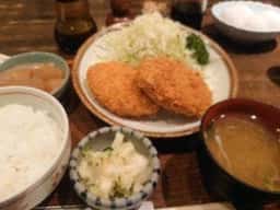 居食処 まんなか屋