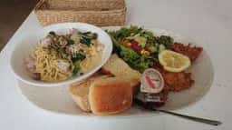 カフェ クローネ