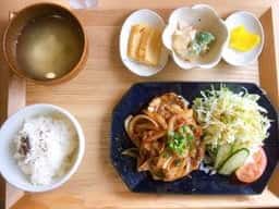 定食 小梅