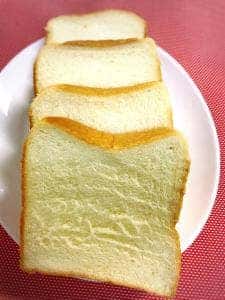 高級食パン専門店 よう治 境店