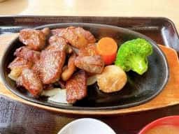 ステーキハウス寿楽本店