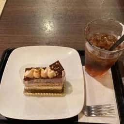66CAFE 飯田橋店