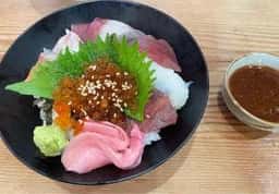 市場食堂 駅前 和田岬店