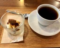 カフェ トレカサ