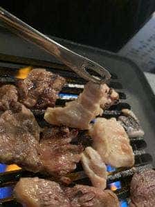 ホルモン焼肉食堂 ウシロード