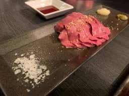 焼肉 炭聖 根津本店